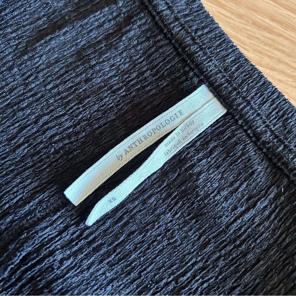 Anthropologie Black V-Neck Long Sleeve Top Women’s XS - Picture 2 of 7